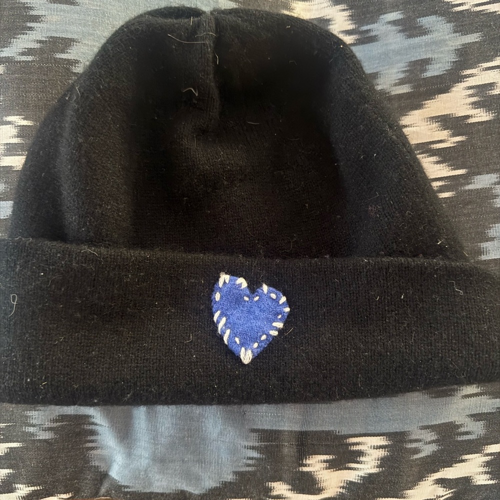 Kerri Rosenthal 100% cashmere Beanie
